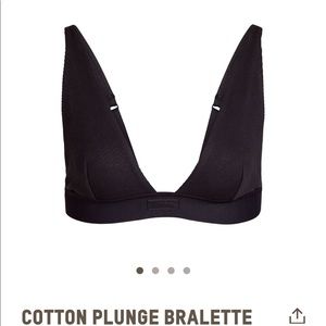 SKIMS Plunge Bralette
